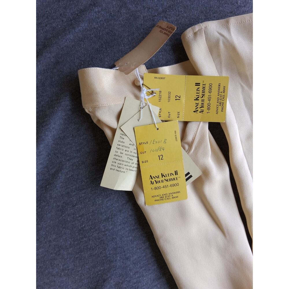 NWT Vintage Anne Klein II 100% Silk Cream Long Sleeve Button Down Blouse Size 12 - Picture 9 of 10